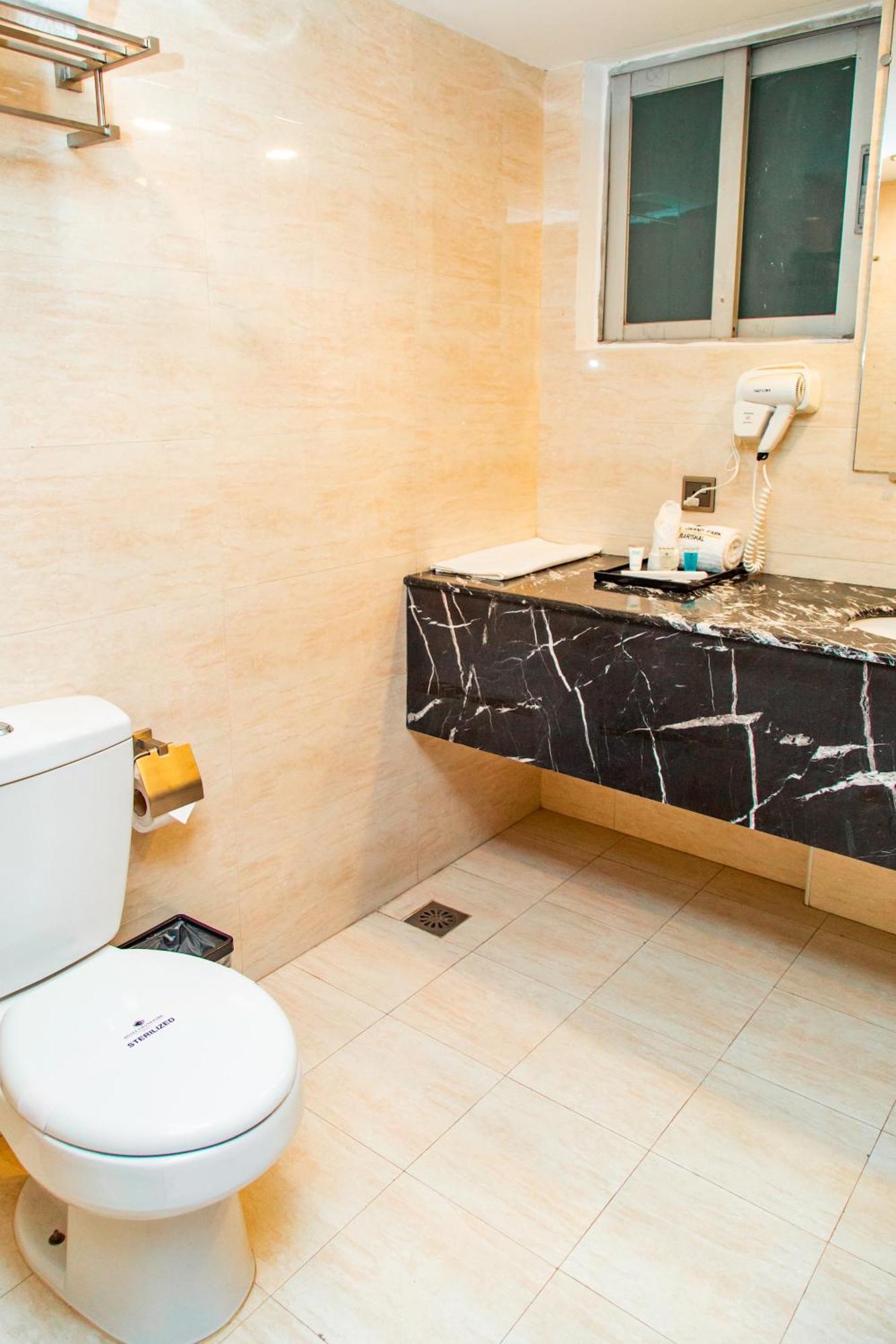 Hotel Grand Park Barishal المظهر الخارجي الصورة