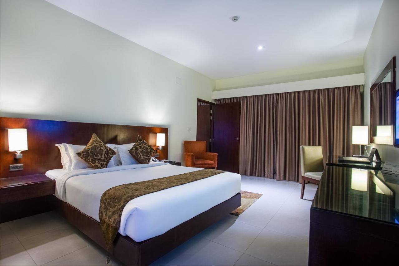 Hotel Grand Park Barishal المظهر الخارجي الصورة